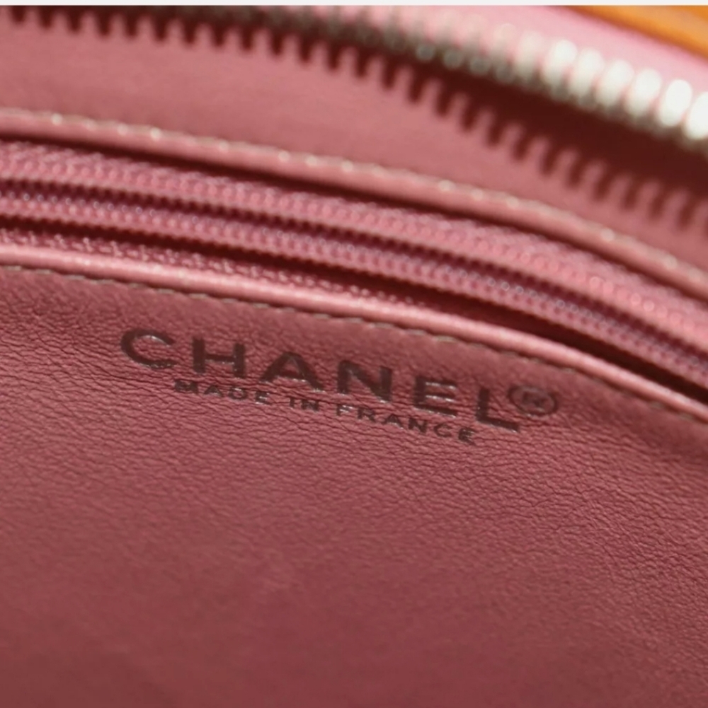CHANEL Orange Patent Medallion Tote - Picture 8 of 10